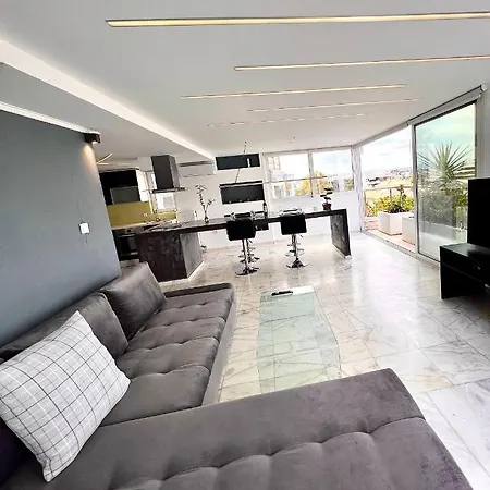 Citycenter Penthouse Mini Private Pool With Hydromassage And Great Town View Athen Exterior foto